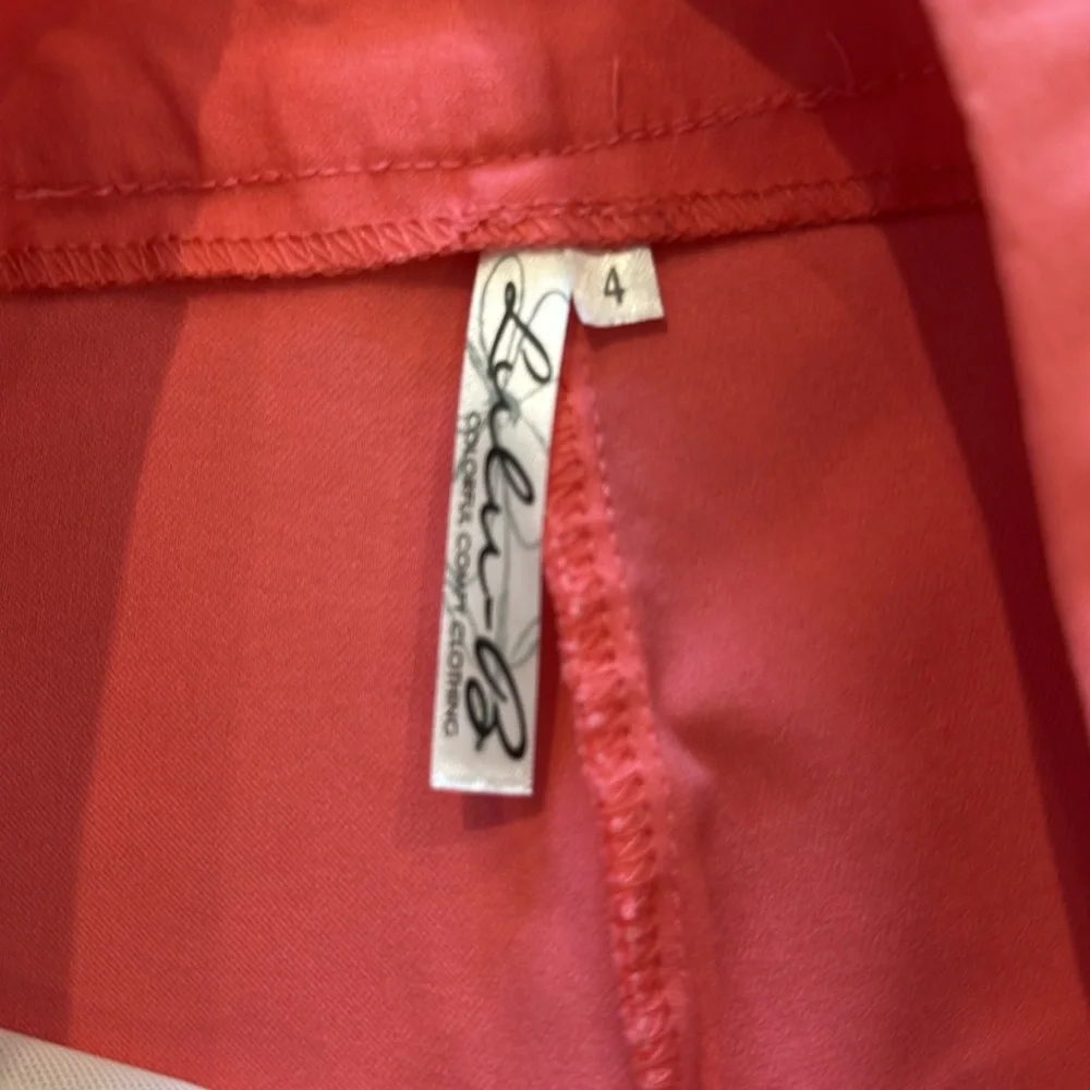 Lulu B Coral Bermuda Shorts Tailored. Size 4 - Picture 2 of 5